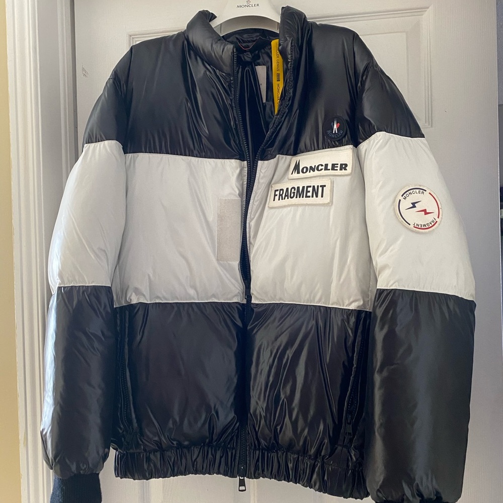 Moncler - Picture 1 of 6